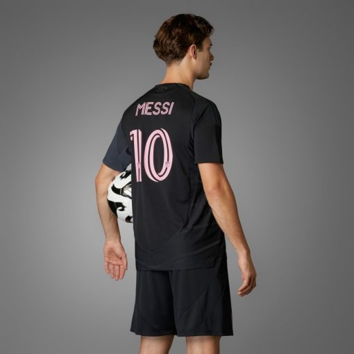Black Soccer Jerseys – Versatile Designs | Last 10 Sets