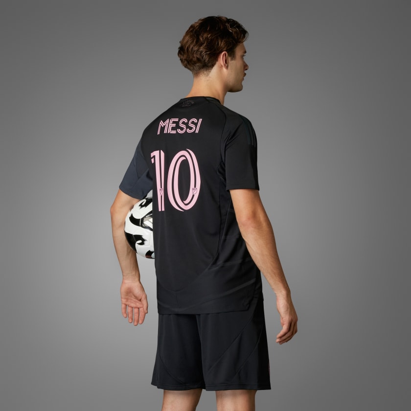 Black Soccer Jerseys – Versatile Designs | Last 10 Sets